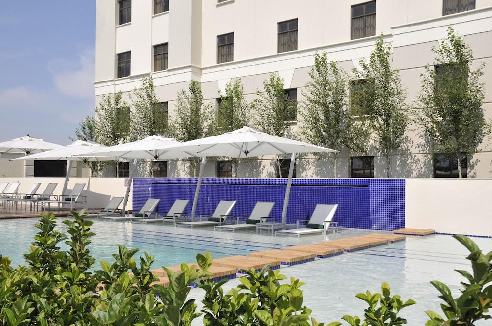 Peermont Metcourt Suites At Emperors Palace Kempton Park Ngoại thất bức ảnh