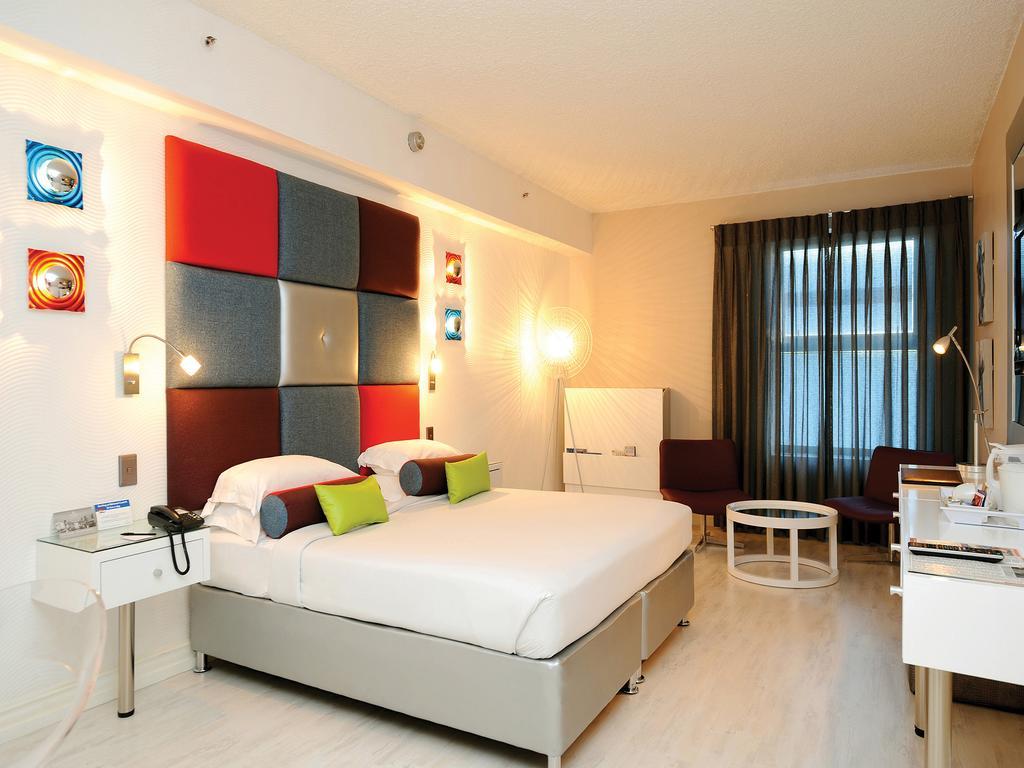 Peermont Metcourt Suites At Emperors Palace Kempton Park Ngoại thất bức ảnh