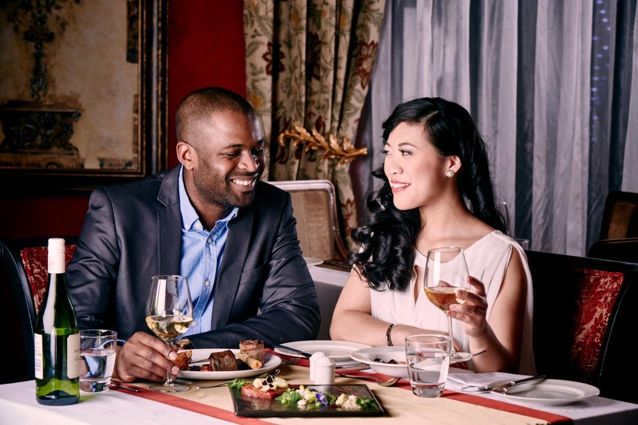 Peermont Metcourt Suites At Emperors Palace Kempton Park Ngoại thất bức ảnh