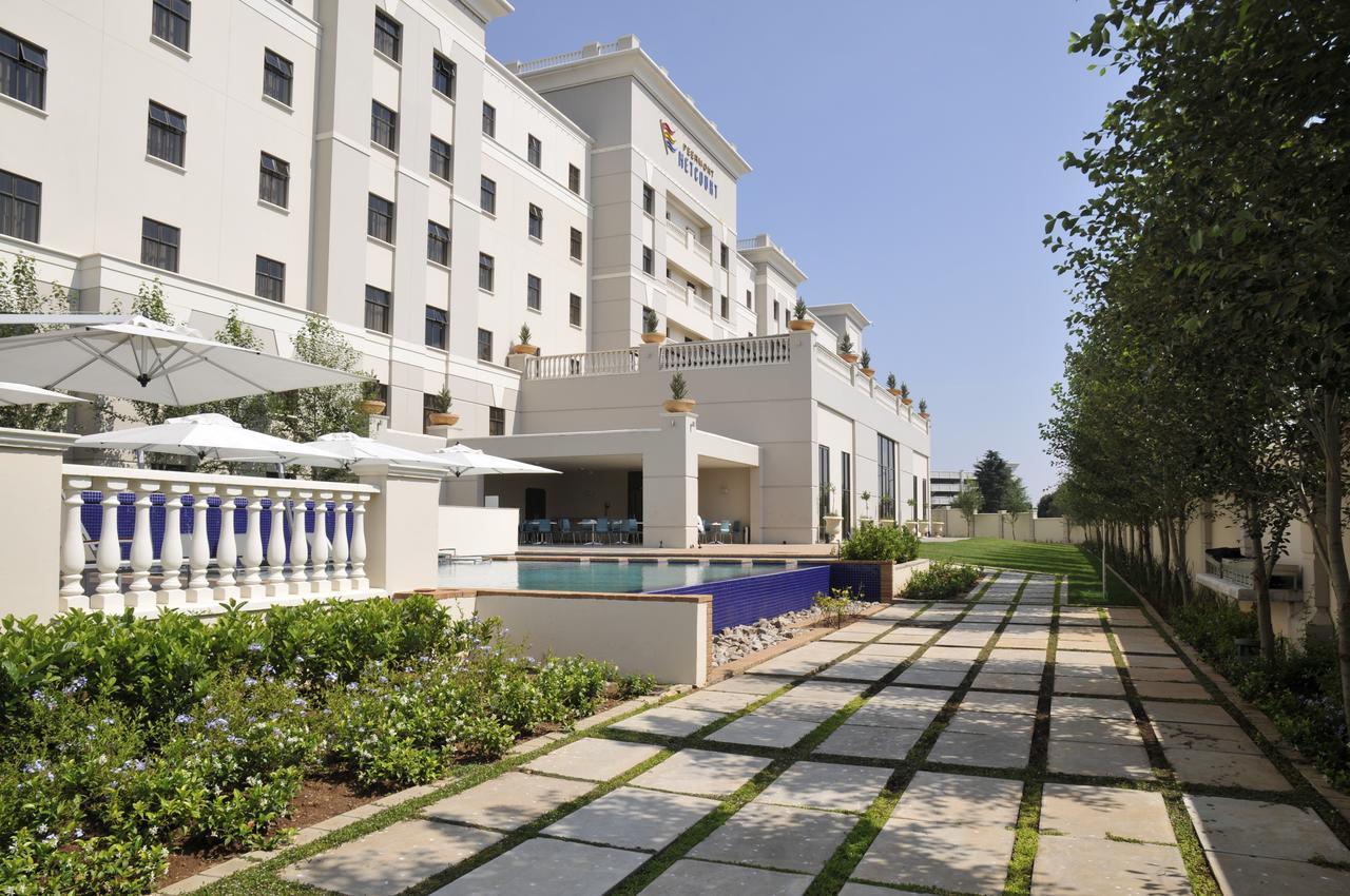 Peermont Metcourt Suites At Emperors Palace Kempton Park Ngoại thất bức ảnh