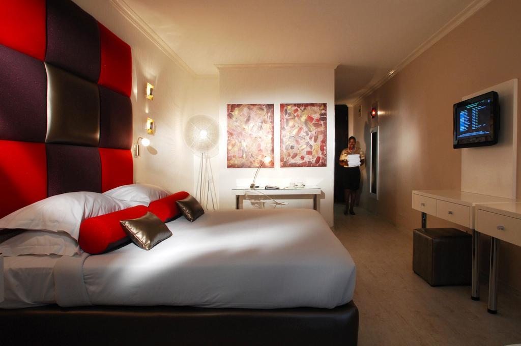 Peermont Metcourt Suites At Emperors Palace Kempton Park Ngoại thất bức ảnh