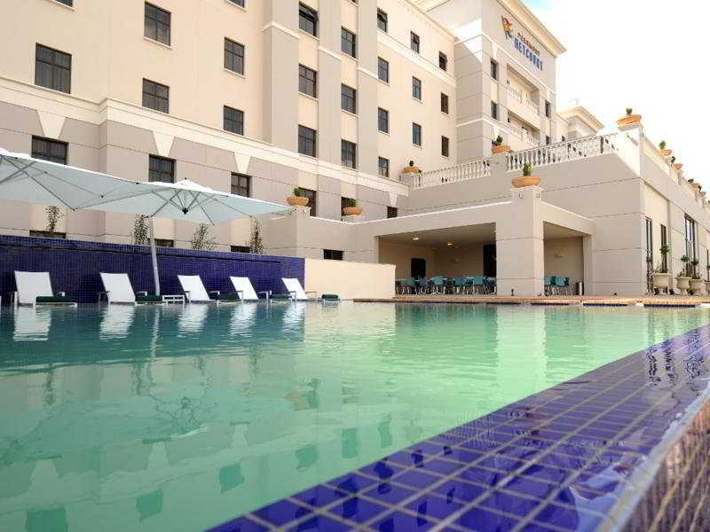 Peermont Metcourt Suites At Emperors Palace Kempton Park Ngoại thất bức ảnh